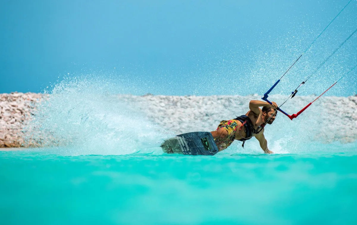 Duotone Evo 2025 en acción en kitesurf