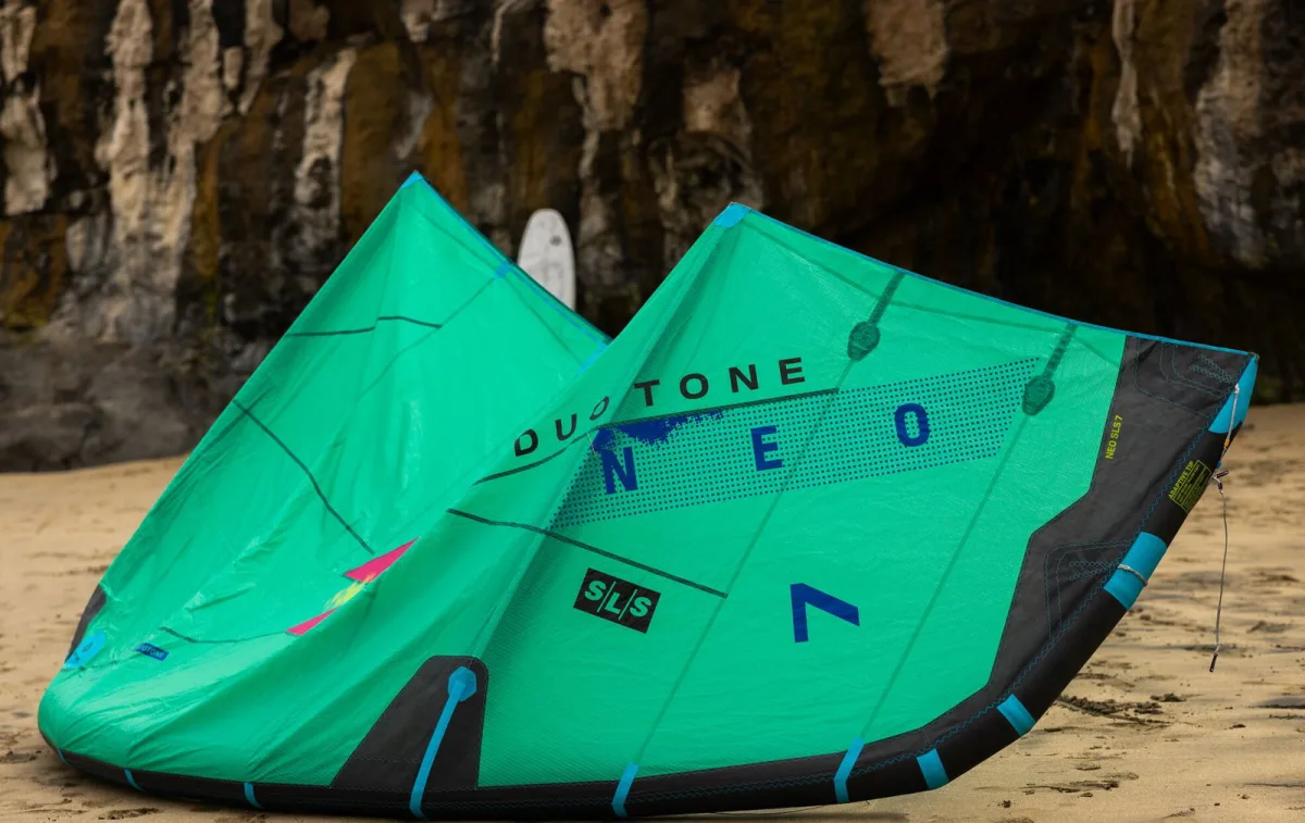 Duotone Neo SLS 2026 en action en kitesurf