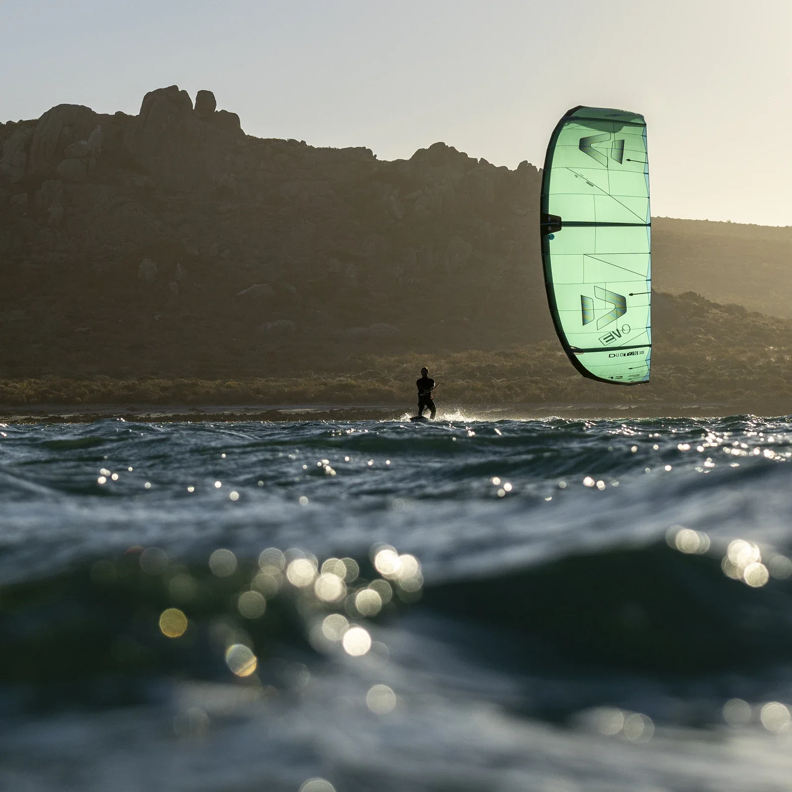 KITESURF PACK DUOTONE EVO 2026 + TRUST BAR 2026 + SELECT CONCEPT BLUE 2026