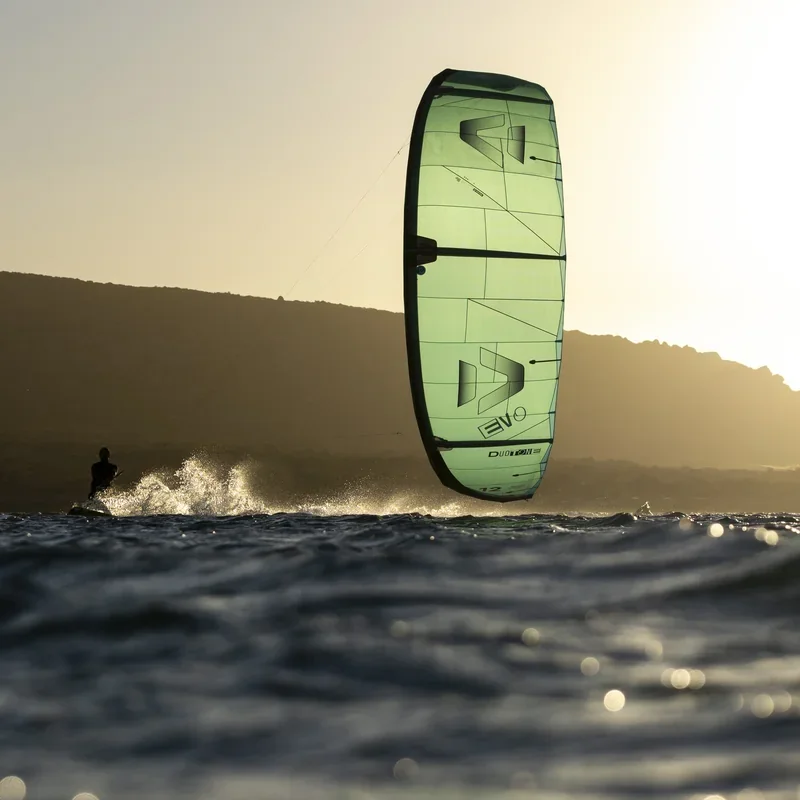 KITESURF PACK DUOTONE EVO 2026 + TRUST BAR 2026 + GONZALES 2026