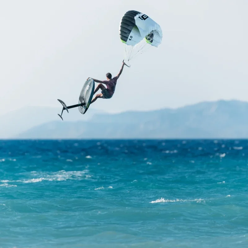 CORE ELXR wave foiling