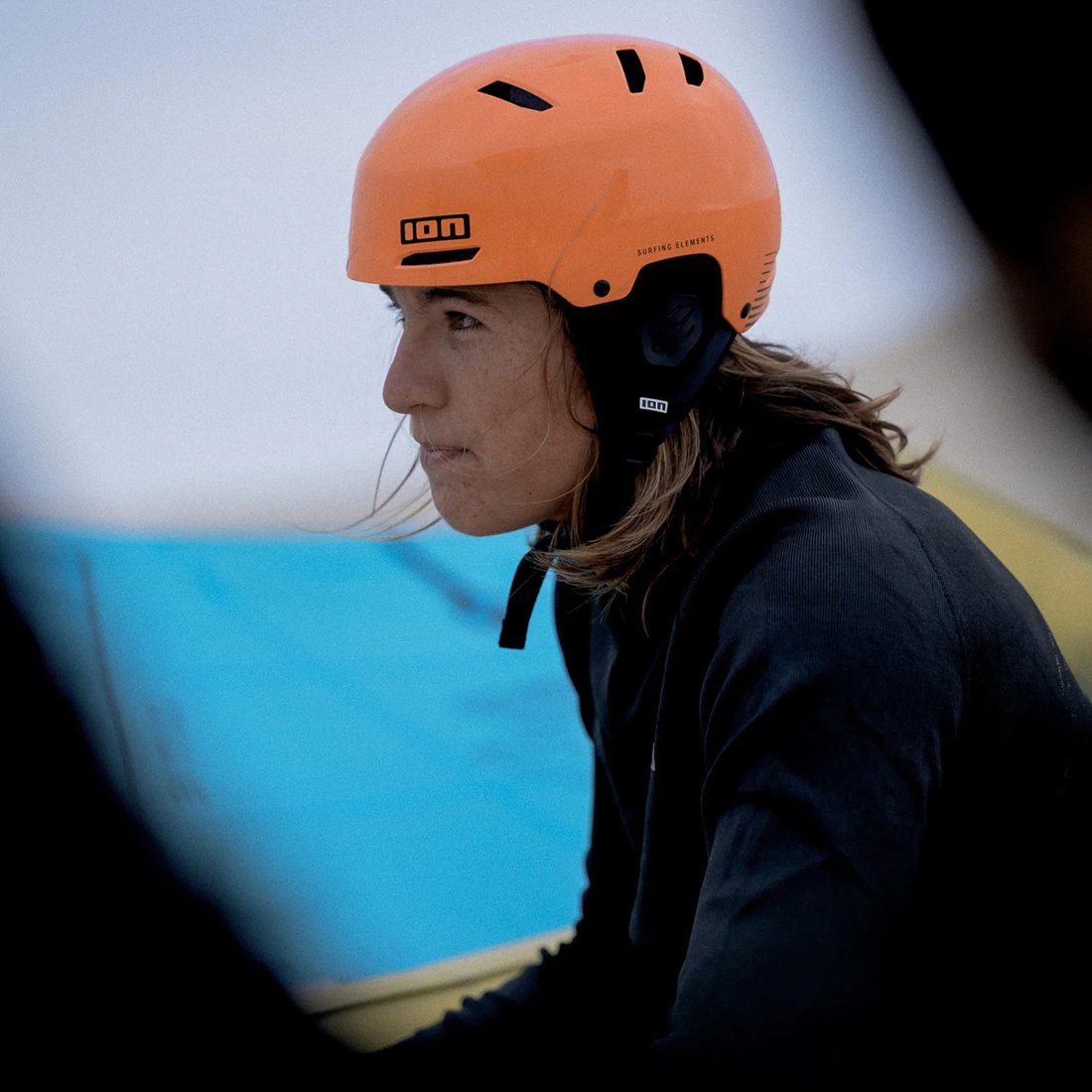Casco ION Slash Amp 2026 - Bold Orange (azione)