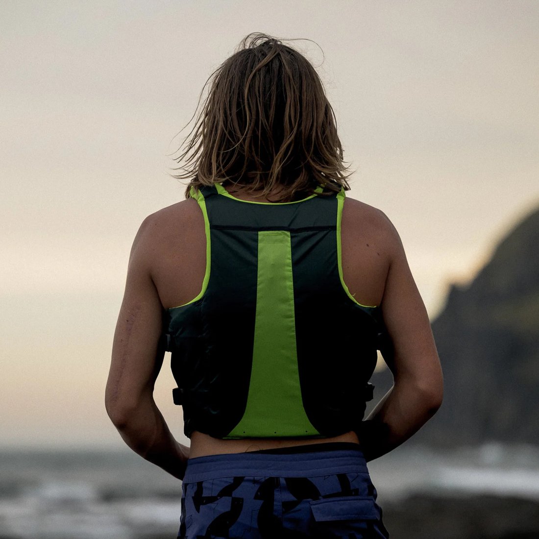 ION Booster X Vest - action Seaweed back