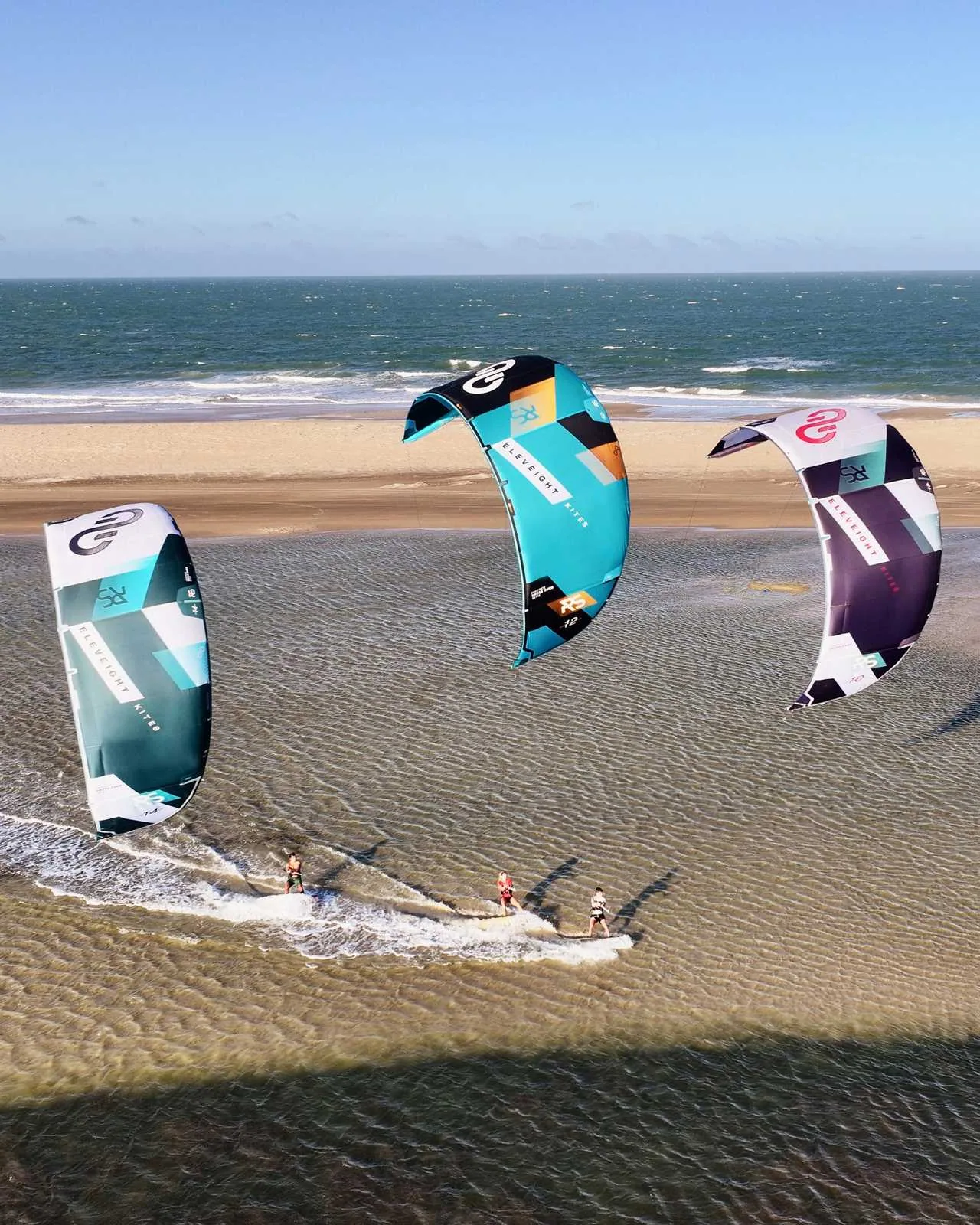 Aile de kitesurf Eleveight RS V8