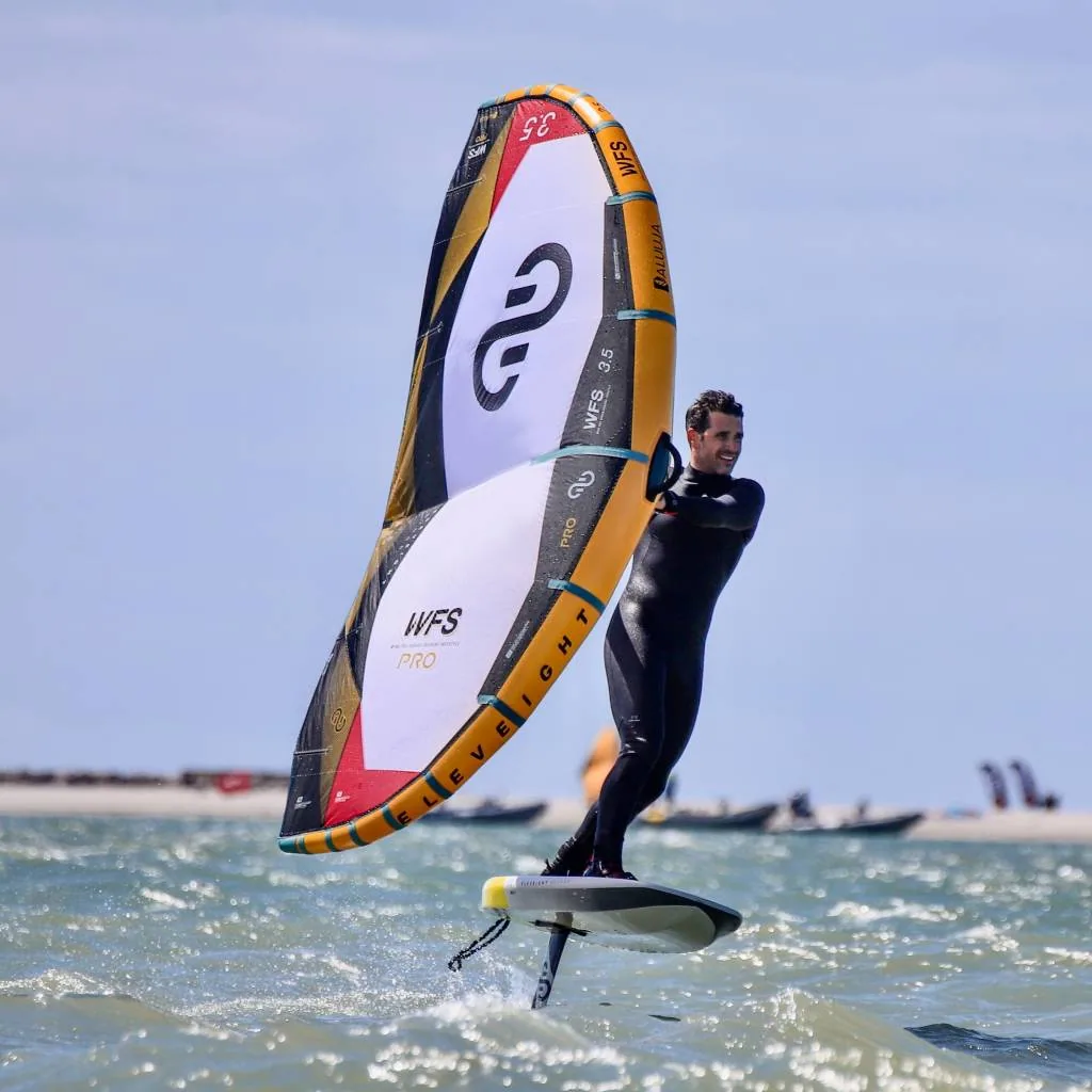 Test Eleveight WFS Pro 2025 - Avis aile wingfoil Aluula GlissEvolution