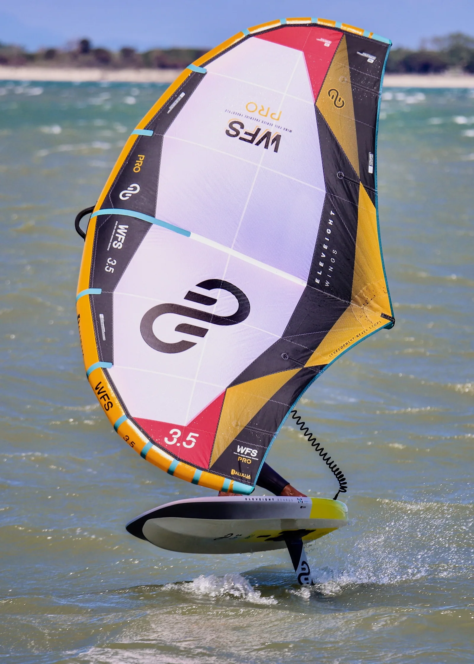 Eleveight WFS Pro en action sur l'eau