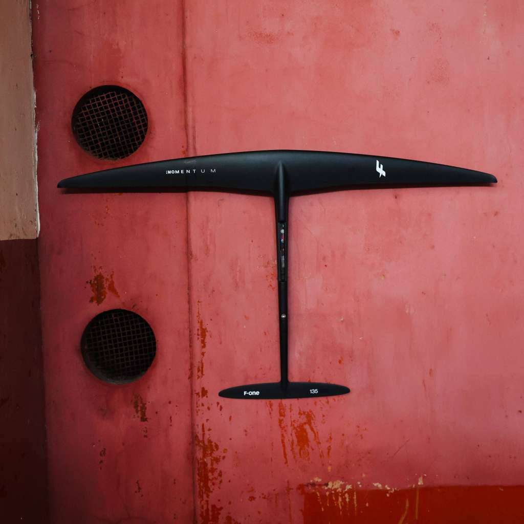Performances et Sensations en Navigation - Sur le F-ONE Momentum par Hadou Brunner, vue 2