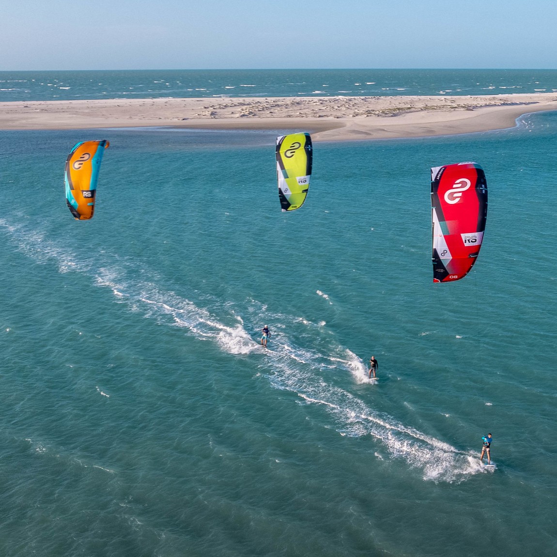 RS V9 : Un Travail d’Ingénierie de Précision - Focus Eleveight RS V9 & Master Range by IKSURF