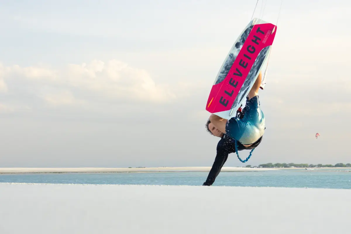 Progression en kitesurf et travail des sauts avec le coaching OLK