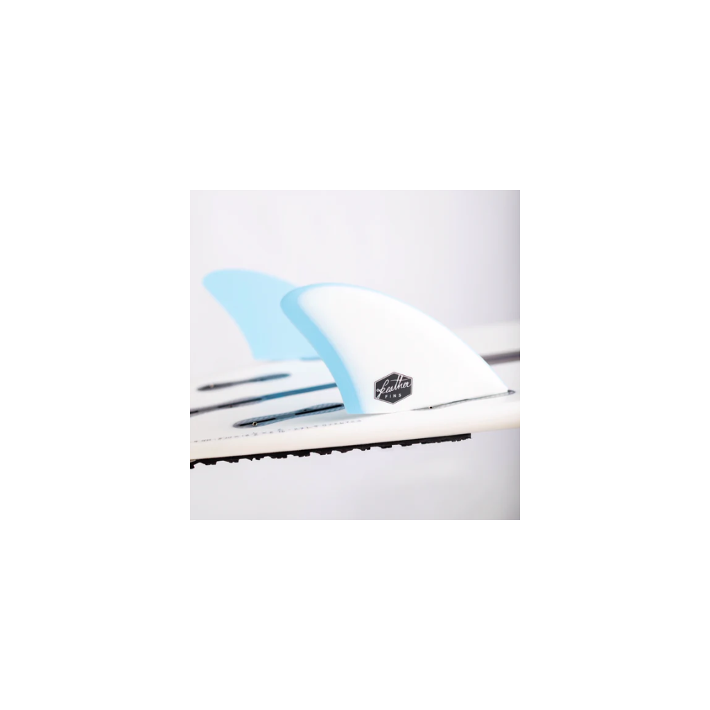 FEATHER FINS TWIN FIN CLICK TAB BLUE/WHITE - vue 3
