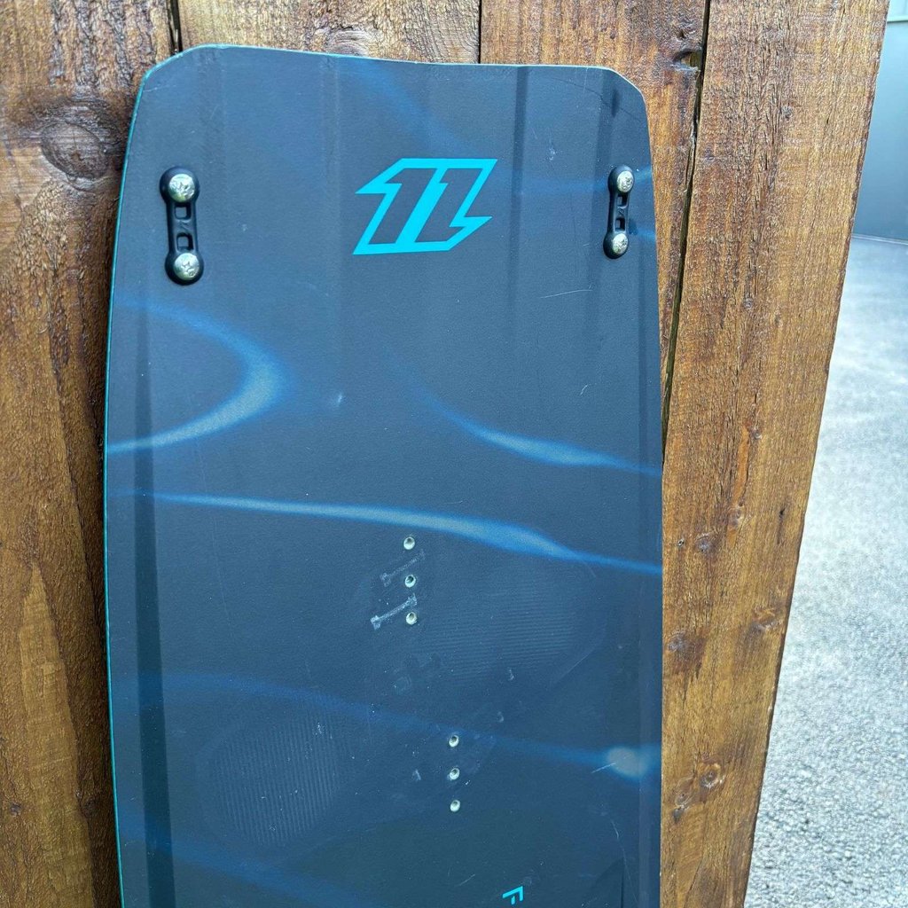 Gallery 7270 - 6