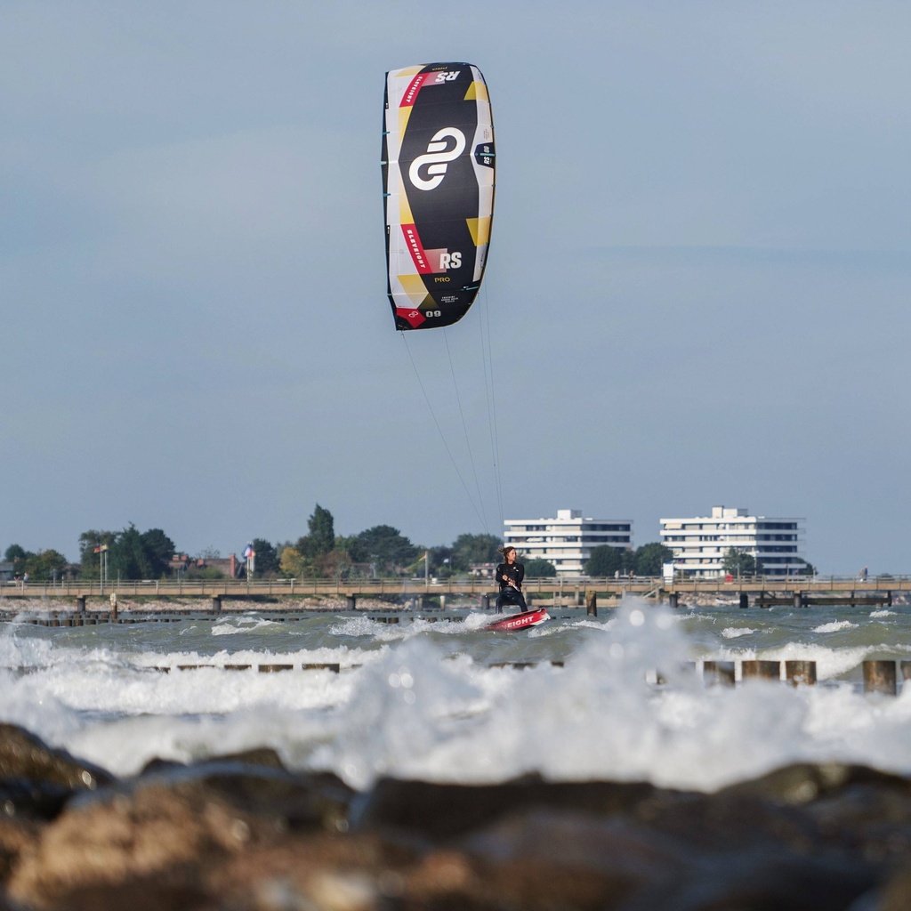 Eleveight RS Pro V1 2025 en action